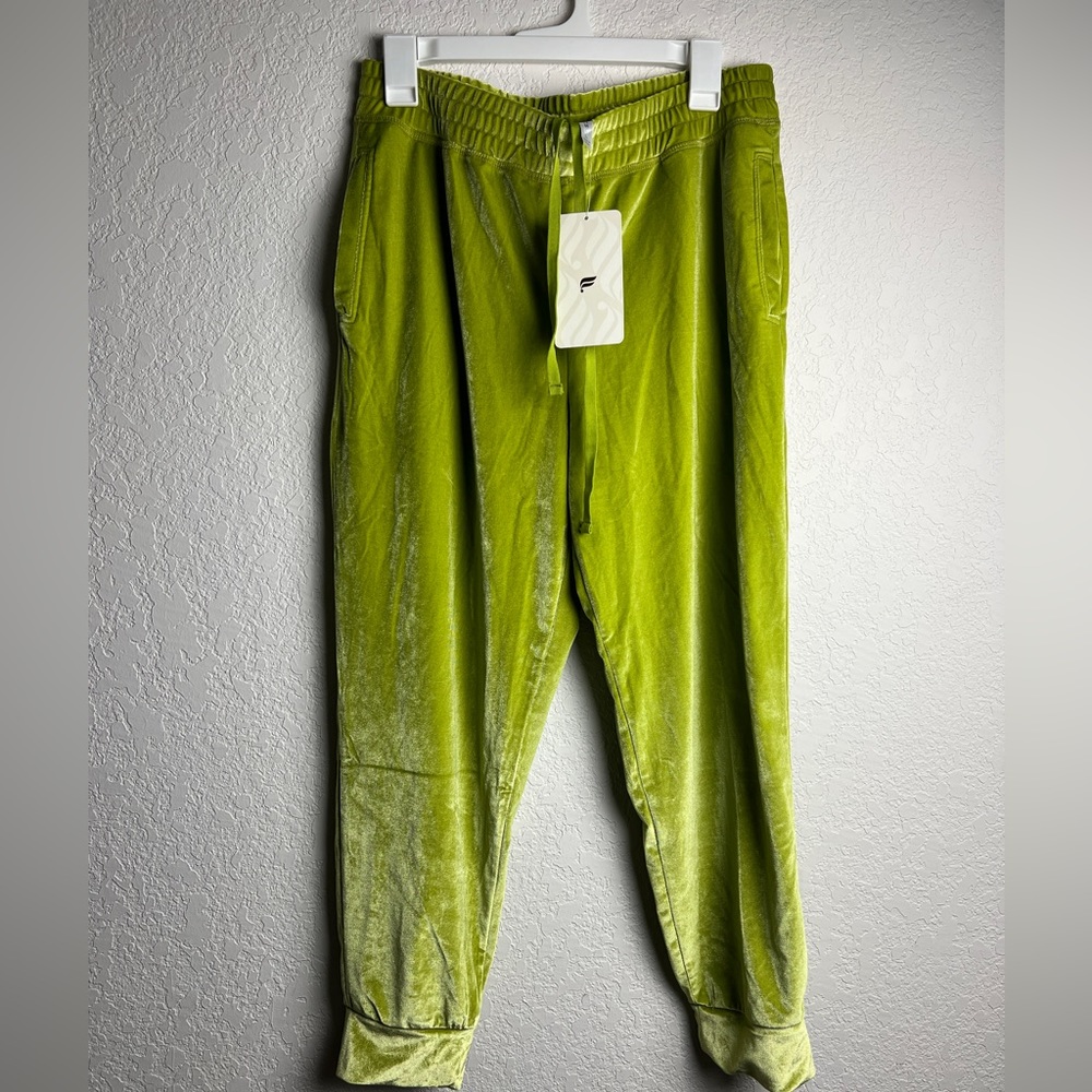 Fabletics velvet joggers with tag (lime green)